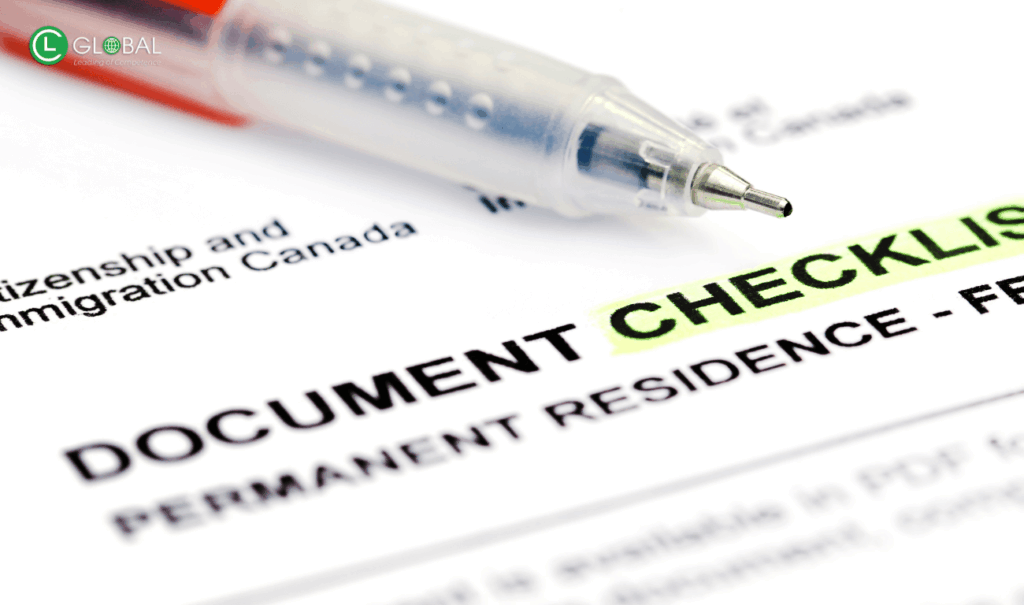 Định Cư Canada Có Lấy Được Quốc Tịch Trong Năm 2025 Không? - Các chương trình định cư dễ xin quốc tịch