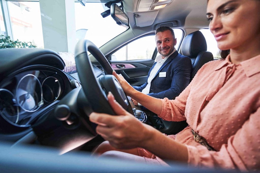 Làm sao để có bằng lái xe Canada với tư cách là người nhập cư L&C Global