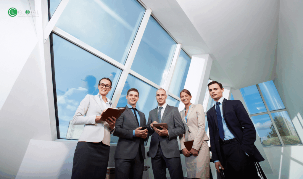 Nên Đi Xuất Khẩu Lao Động Hay Định Cư Diện Tay Nghề Năm 2025 - Cơ hội