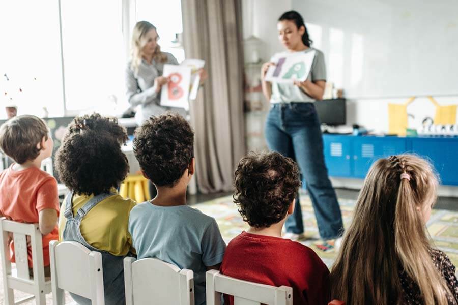 Tìm hiểu hệ thống giáo dục ở Grenada L&C Global